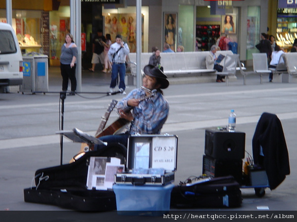 street performer.JPG