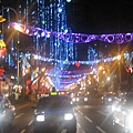 整條烏節路都被聖誕燈飾包圍