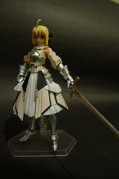 saber-pose6