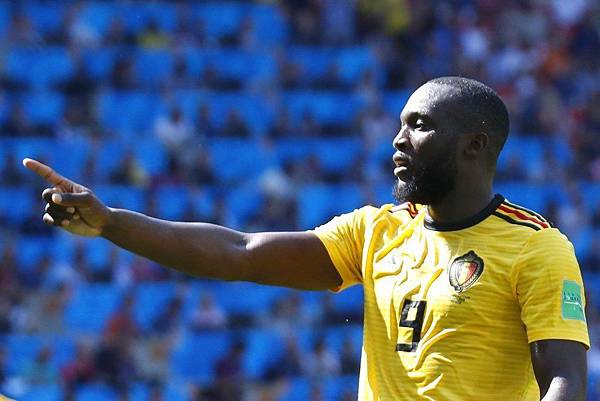 2018年世界盃小組賽第二輪比利時5:2突尼西亞：盧卡庫連續兩場都是梅開二度，以4球追上C羅並列金靴獎第一。