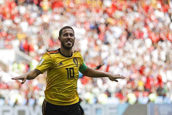 2018年世界盃小組賽第二輪比利時5:2突尼西亞：阿扎爾這場展現世界級中場水準，能傳能射，用12碼為比利時首開紀錄，也締造世界盃前27場都有進球的特殊紀錄。