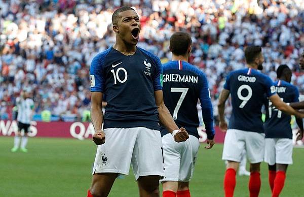 2018年世界盃16強淘汰賽法國4:3阿根廷:法國隊新星姆巴佩(Kylian Mbappe) 2018年世界盃16強淘汰賽法國4:3阿根廷:法國隊新星姆巴佩(Kylian Mbappe)