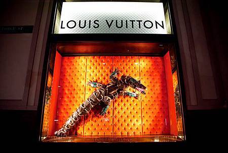 Louis_Vuitton_Sydney_Maison_Store_Windows_07.jpeg