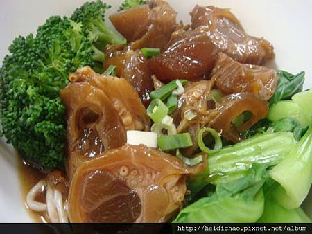 洪廚牛肉麵／洪廚全麥麵餃飯館