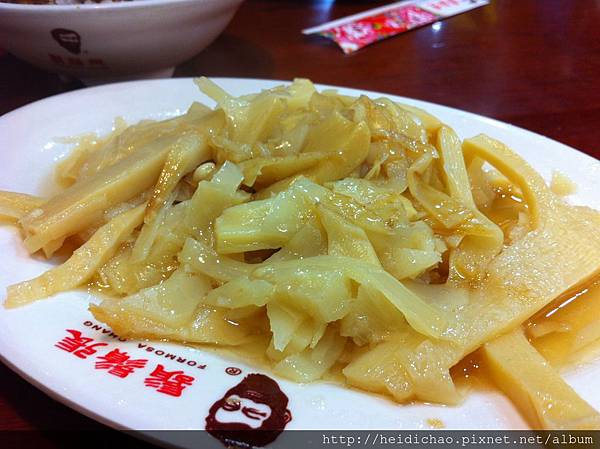 鬍鬚張魯肉飯