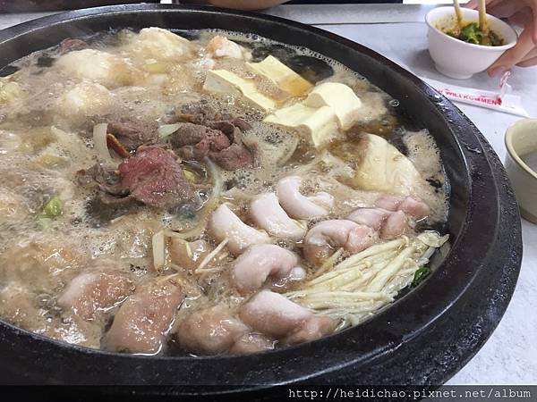 小紅莓石頭火鍋[捷運南京三民站]