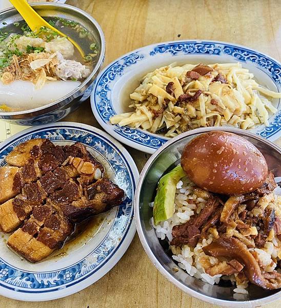 [食記] [台北中正]金峰滷肉飯(捷運中正紀念堂站)