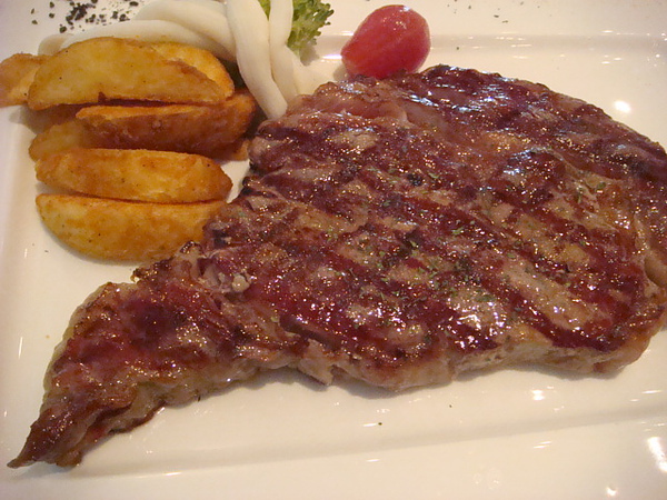 紅敞牛排 red steak