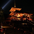 夜間清水寺