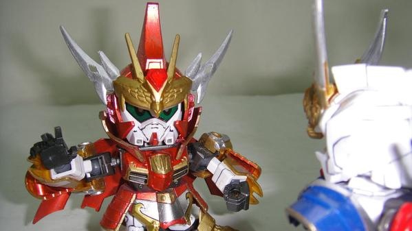 「升則飛騰於宇宙之間，」