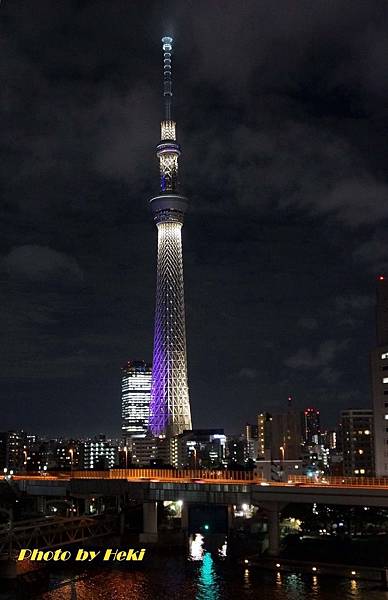 東京晴空塔-鳥瞰大地夜間美麗的變化