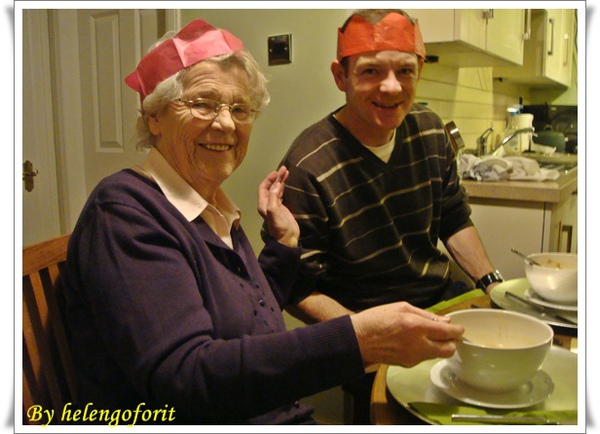 2009 christmas dinner 4.JPG