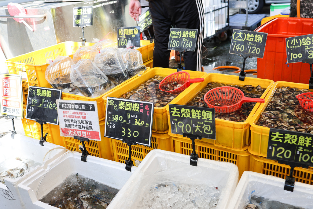 全台最大最超值活體冰鮮海鮮賣場，台中最大水產超市 『阿布潘水