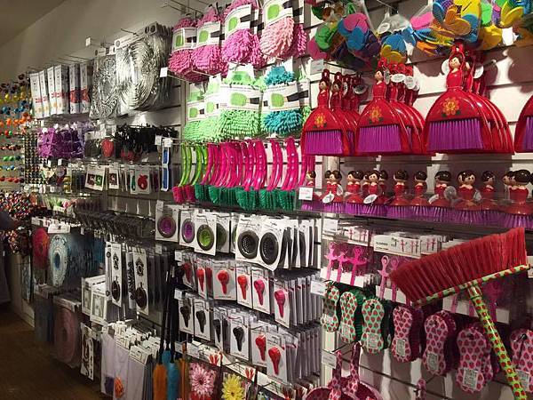 【逛街】大阪:Flying Tiger Copenhagen:美国村