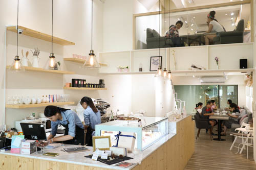 2 【高雄】法絨法式手工甜點 Velvet Patisserie||網路人氣甜點翻身實體店鋪。法式高美館必吃療癒甜點