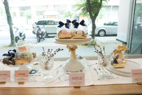 18 【高雄】法絨法式手工甜點 Velvet Patisserie||網路人氣甜點翻身實體店鋪。法式高美館必吃療癒甜點