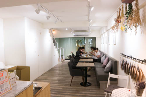 3-1 【高雄】法絨法式手工甜點 Velvet Patisserie||網路人氣甜點翻身實體店鋪。法式高美館必吃療癒甜點