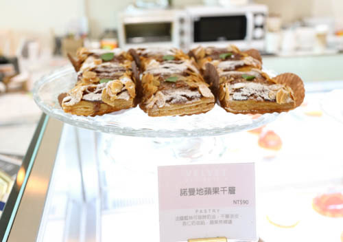 IMG_0675 【高雄】法絨法式手工甜點 Velvet Patisserie||網路人氣甜點翻身實體店鋪。法式高美館必吃療癒甜點