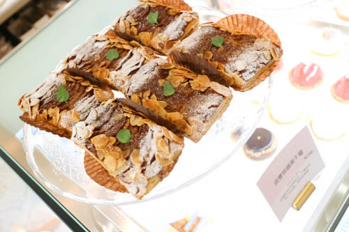 IMG_0674 【高雄】法絨法式手工甜點 Velvet Patisserie||網路人氣甜點翻身實體店鋪。法式高美館必吃療癒甜點