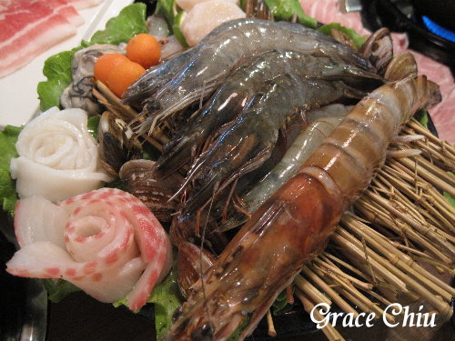 巴掌大明蝦～秋豆溢日式鍋物