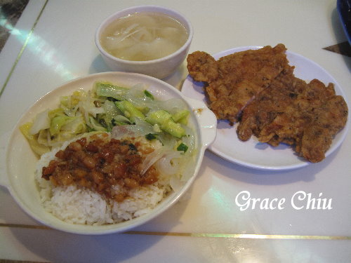 東一排骨 東一排骨