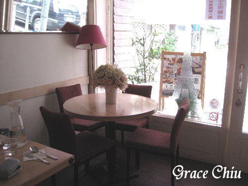 上菜囉 Viva la fete法式餐廳(捷運忠孝新生站) 上菜囉 Viva la fete法式餐廳(捷運忠孝新生站)