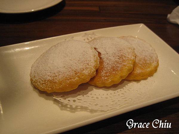 香煎南瓜餅 樂天皇朝 八色小籠包 新加坡餐廳 來自新加坡 台北小籠包 信義區中式 香煎南瓜餅 樂天皇朝 八色小籠包 新加坡餐廳 來自新加坡 台北小籠包 信義區中式