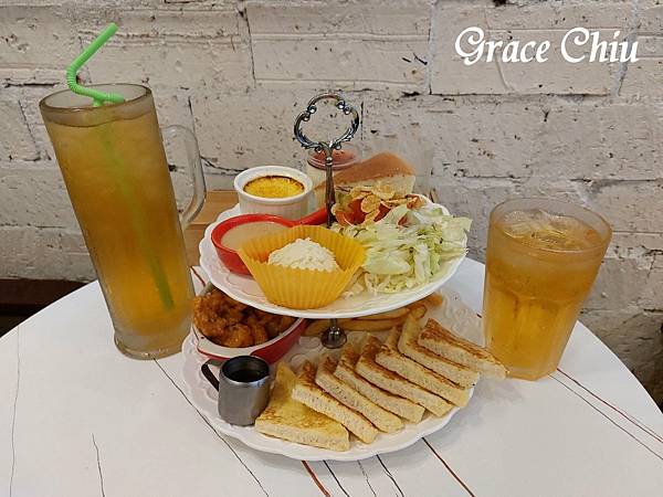 Yummy Brunch 2  雅米早午餐中山2店 板橋早午餐推薦 澎湃雙層塔套餐