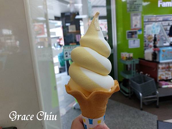 全家圓滾滾霜淇淋 鮮乳坊小農鮮奶 玉米濃湯 綜合霜淇淋