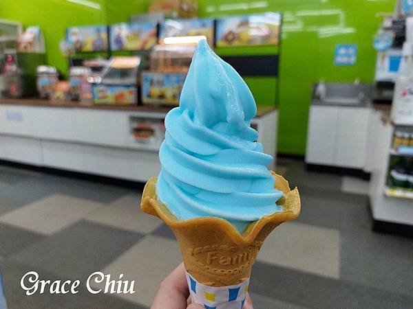 全家霜淇淋 Xpark 嗨嗨蘇打霜淇淋 飄浮蘇打 冰淇淋蘇打  2023.06.06