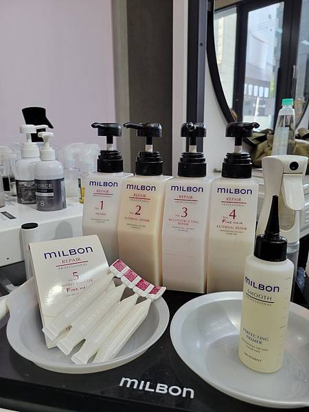 台中西屯VS HAIR髮型推薦。可嚕水豚/貓咪/狗狗。全新擴 台中西屯VS HAIR髮型推薦。可嚕水豚/貓咪/狗狗。全新擴