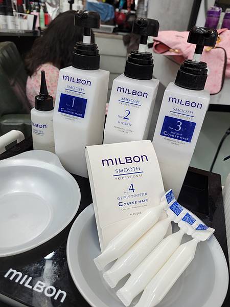 台中西屯VS HAIR髮型推薦。可嚕水豚/貓咪/狗狗。全新擴 台中西屯VS HAIR髮型推薦。可嚕水豚/貓咪/狗狗。全新擴