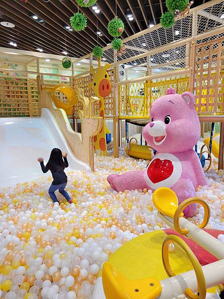 【台中親子景點】 🏰樂米樂園台中北歐館🏰豪華600坪能動能靜 【台中親子景點】 🏰樂米樂園台中北歐館🏰豪華600坪能動能靜