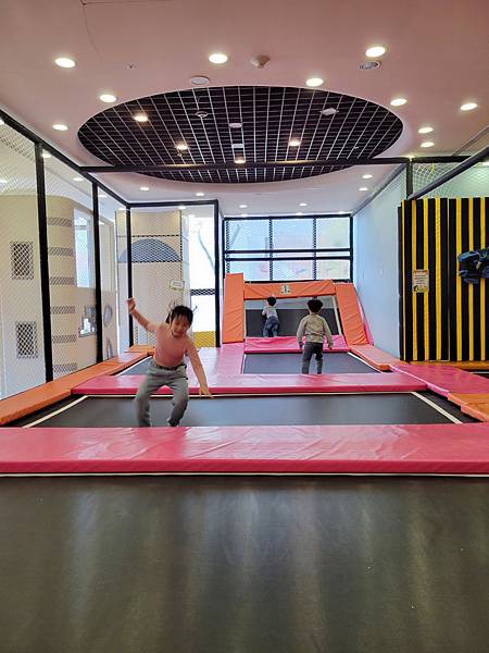 【台中親子景點】 🏰樂米樂園台中北歐館🏰豪華600坪能動能靜 【台中親子景點】 🏰樂米樂園台中北歐館🏰豪華600坪能動能靜