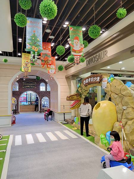 【台中親子景點】 🏰樂米樂園台中北歐館🏰豪華600坪能動能靜 【台中親子景點】 🏰樂米樂園台中北歐館🏰豪華600坪能動能靜