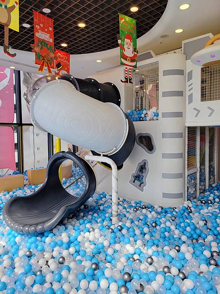 【台中親子景點】 🏰樂米樂園台中北歐館🏰豪華600坪能動能靜 【台中親子景點】 🏰樂米樂園台中北歐館🏰豪華600坪能動能靜