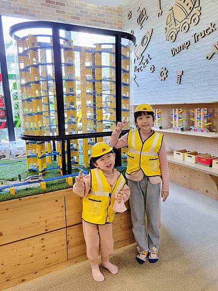 【台中親子景點】 🏰樂米樂園台中北歐館🏰豪華600坪能動能靜 【台中親子景點】 🏰樂米樂園台中北歐館🏰豪華600坪能動能靜