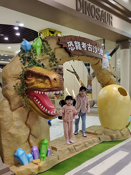 【台中親子景點】 🏰樂米樂園台中北歐館🏰豪華600坪能動能靜 【台中親子景點】 🏰樂米樂園台中北歐館🏰豪華600坪能動能靜