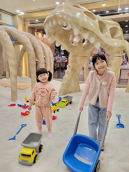 【台中親子景點】 🏰樂米樂園台中北歐館🏰豪華600坪能動能靜 【台中親子景點】 🏰樂米樂園台中北歐館🏰豪華600坪能動能靜