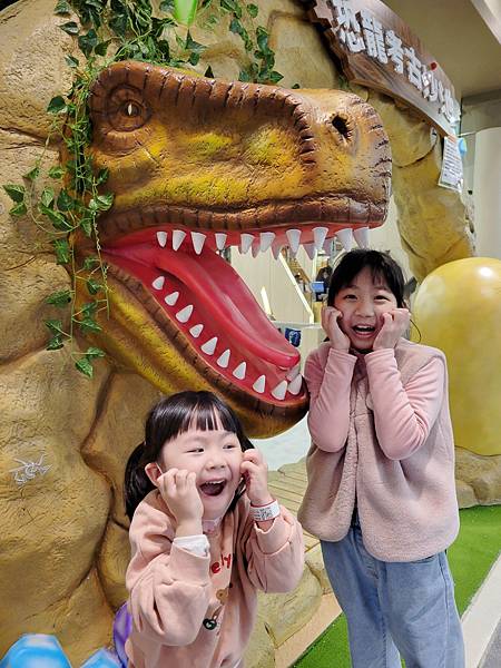 【台中親子景點】 🏰樂米樂園台中北歐館🏰豪華600坪能動能靜 【台中親子景點】 🏰樂米樂園台中北歐館🏰豪華600坪能動能靜
