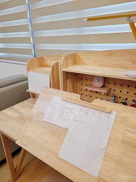 【兒童書桌推薦】環安傢俱好好學習桌椅許願組。從小孩用到大人。 【兒童書桌推薦】環安傢俱好好學習桌椅許願組。從小孩用到大人。