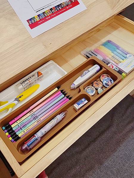 【兒童書桌推薦】環安傢俱好好學習桌椅許願組。從小孩用到大人。 【兒童書桌推薦】環安傢俱好好學習桌椅許願組。從小孩用到大人。