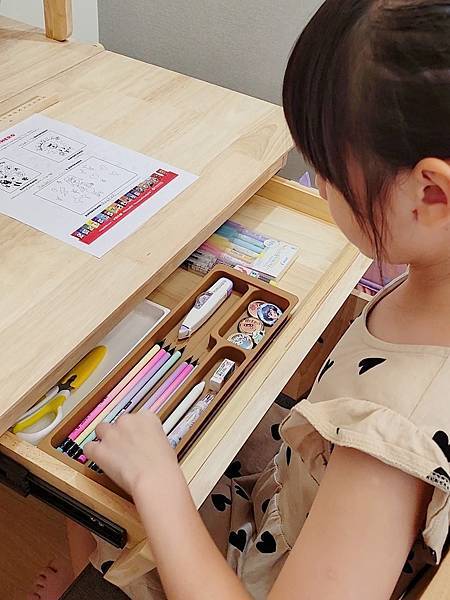 【兒童書桌推薦】環安傢俱好好學習桌椅許願組。從小孩用到大人。 【兒童書桌推薦】環安傢俱好好學習桌椅許願組。從小孩用到大人。