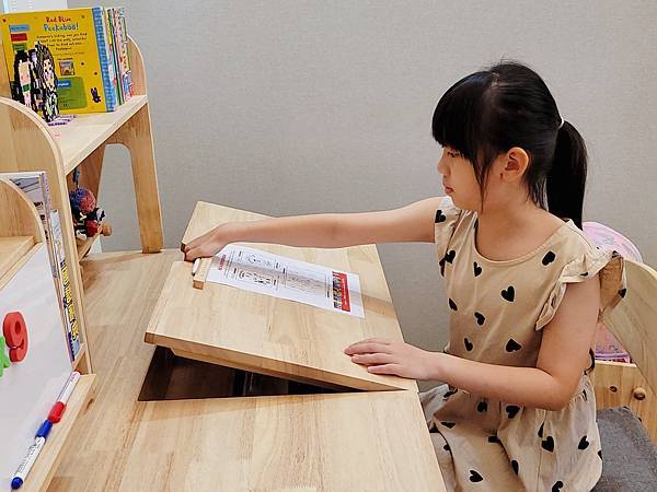 【兒童書桌推薦】環安傢俱好好學習桌椅許願組。從小孩用到大人。 【兒童書桌推薦】環安傢俱好好學習桌椅許願組。從小孩用到大人。