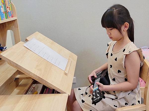 【兒童書桌推薦】環安傢俱好好學習桌椅許願組。從小孩用到大人。 【兒童書桌推薦】環安傢俱好好學習桌椅許願組。從小孩用到大人。