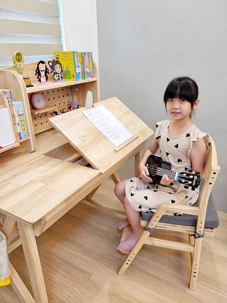 【兒童書桌推薦】環安傢俱好好學習桌椅許願組。從小孩用到大人。 【兒童書桌推薦】環安傢俱好好學習桌椅許願組。從小孩用到大人。