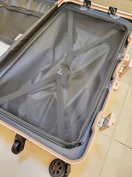 【輝葉良品】箱神鋁框行李箱28吋20吋/防爆防刮/TSA海關 【輝葉良品】箱神鋁框行李箱28吋20吋/防爆防刮/TSA海關