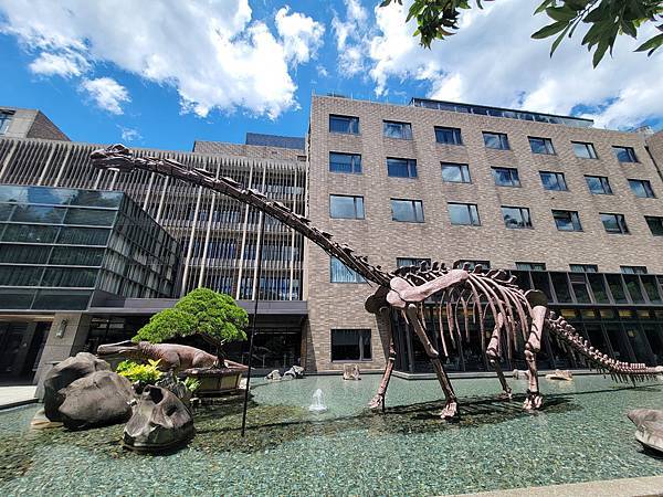 【台北親子飯店推薦】大板根森林溫泉飯店。進入恐龍世界侏羅記森