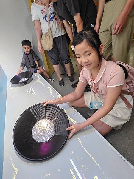 【大地瑰寶】台中科博館最新開幕的長設展廳。6歲以下免費。全台