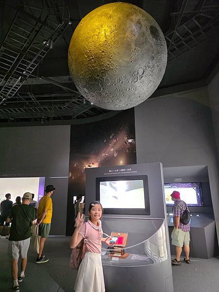 【大地瑰寶】台中科博館最新開幕的長設展廳。6歲以下免費。全台
